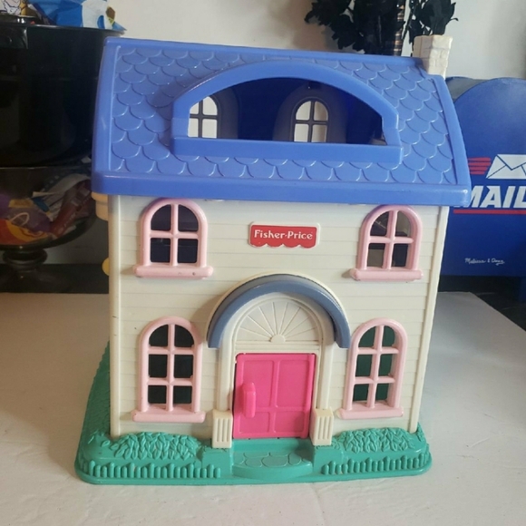 Fisher-Price Dollhouse 1995 - Picture 1 of 11